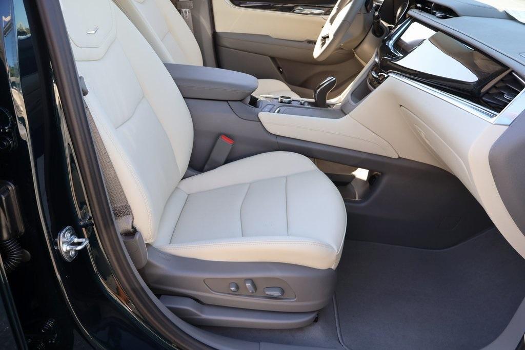 new 2024 Cadillac XT6 car, priced at $62,265