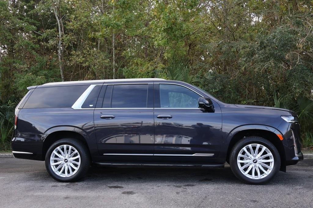 new 2024 Cadillac Escalade ESV car, priced at $88,570