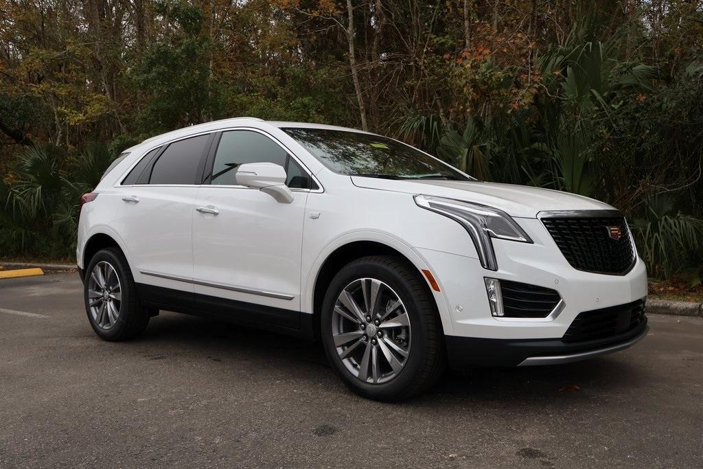 new 2025 Cadillac XT5 car, priced at $59,285