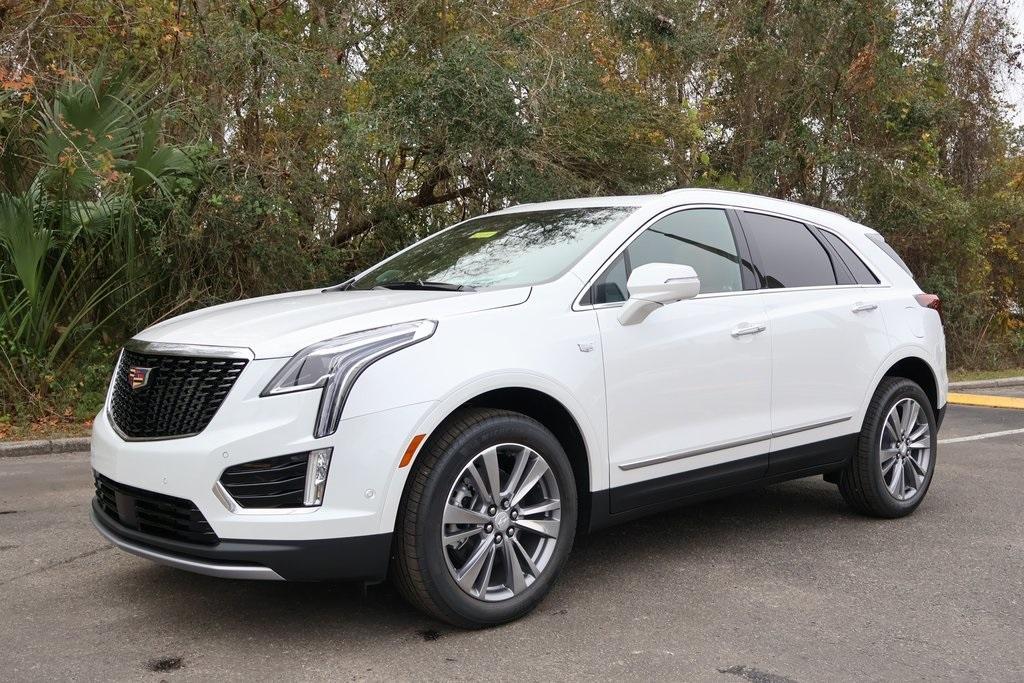 new 2025 Cadillac XT5 car, priced at $59,285