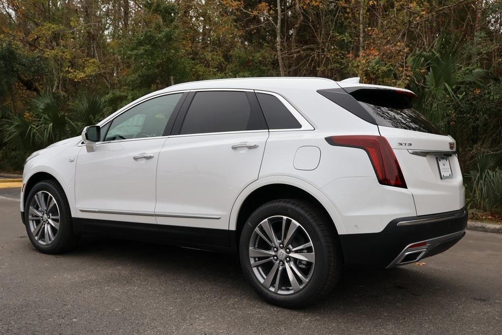 new 2025 Cadillac XT5 car, priced at $59,285