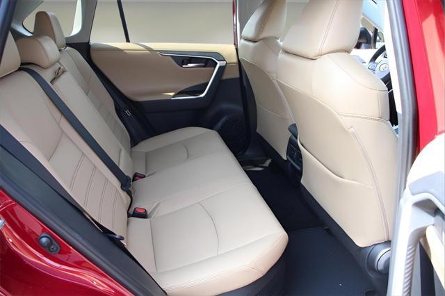 used 2019 Toyota RAV4 Hybrid car, priced at $28,772