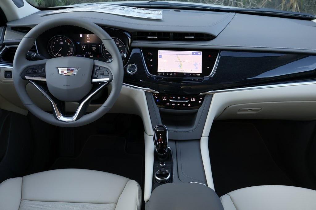 new 2025 Cadillac XT6 car, priced at $63,560