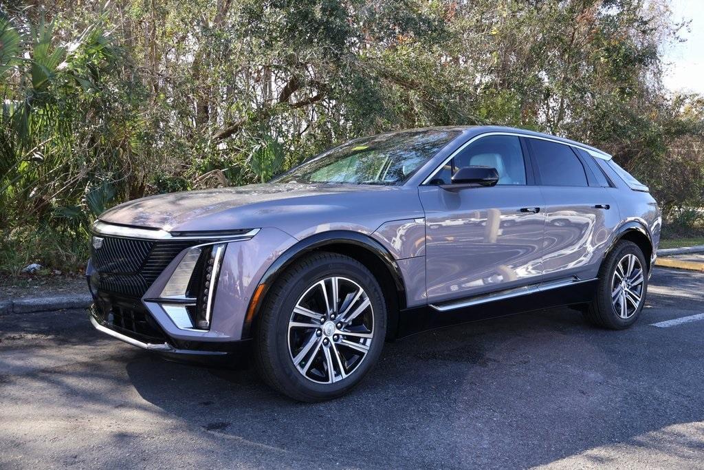 new 2025 Cadillac LYRIQ car, priced at $61,440