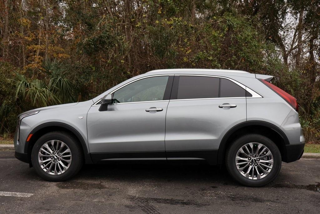 new 2025 Cadillac XT4 car, priced at $47,300