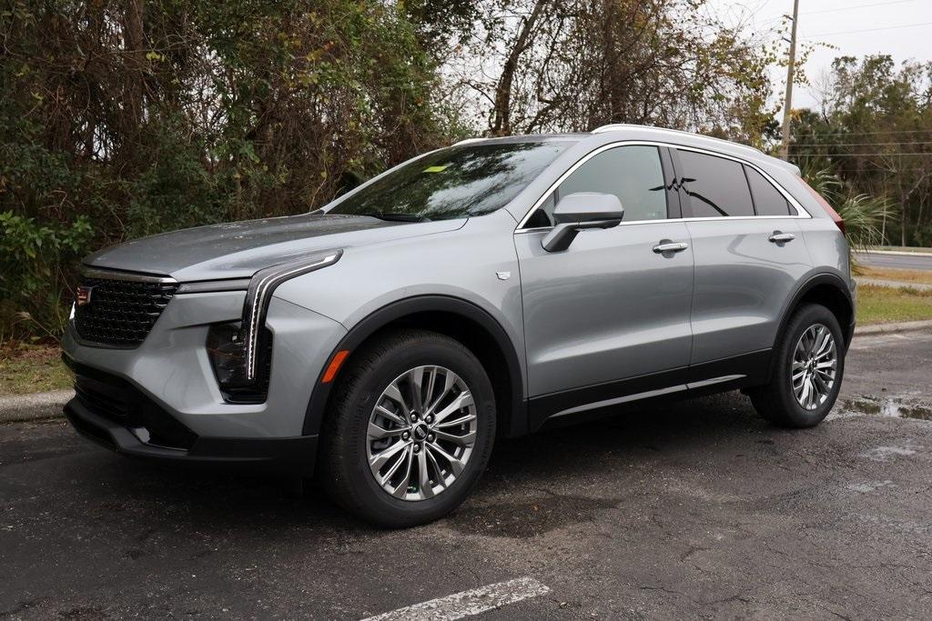 new 2025 Cadillac XT4 car, priced at $47,300