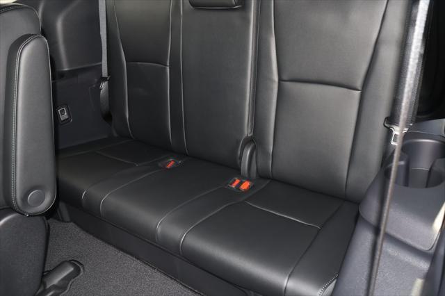 new 2025 Toyota Highlander car, priced at $50,332