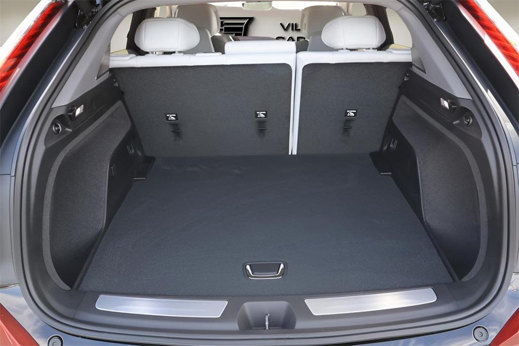 new 2025 Cadillac OPTIQ car, priced at $56,215
