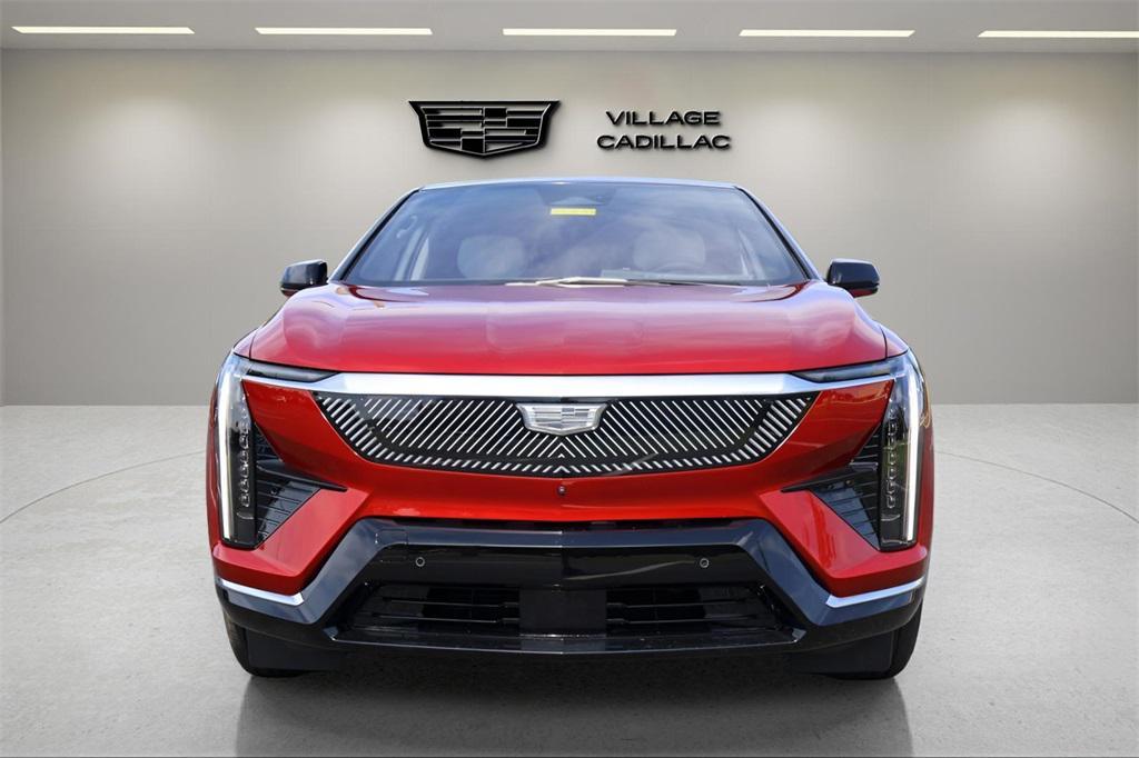 new 2025 Cadillac OPTIQ car, priced at $56,215