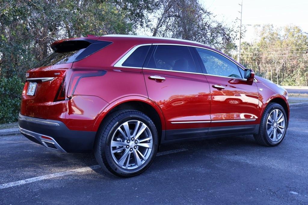 new 2025 Cadillac XT5 car, priced at $60,255