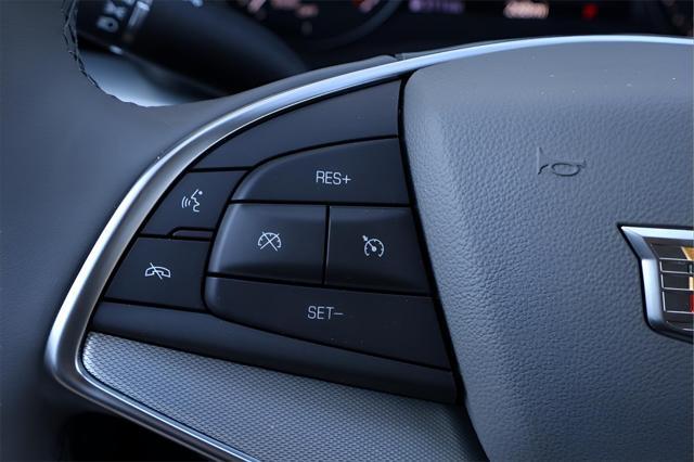 new 2025 Cadillac XT5 car, priced at $56,255