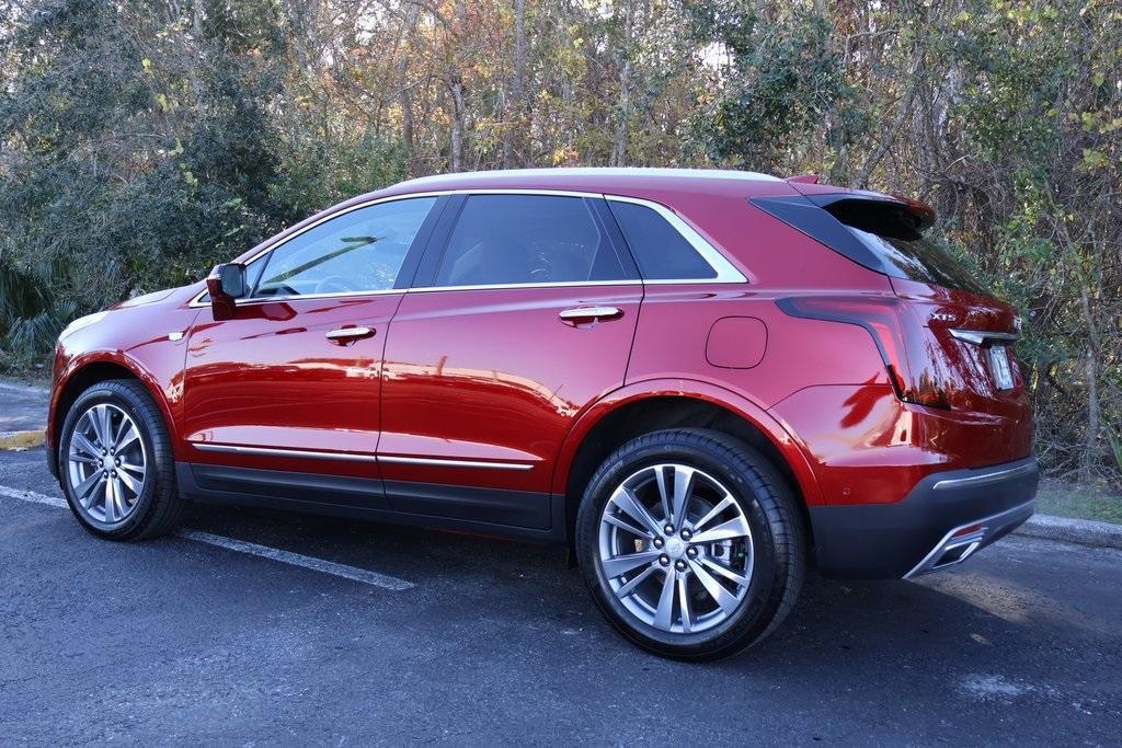 new 2025 Cadillac XT5 car, priced at $60,255