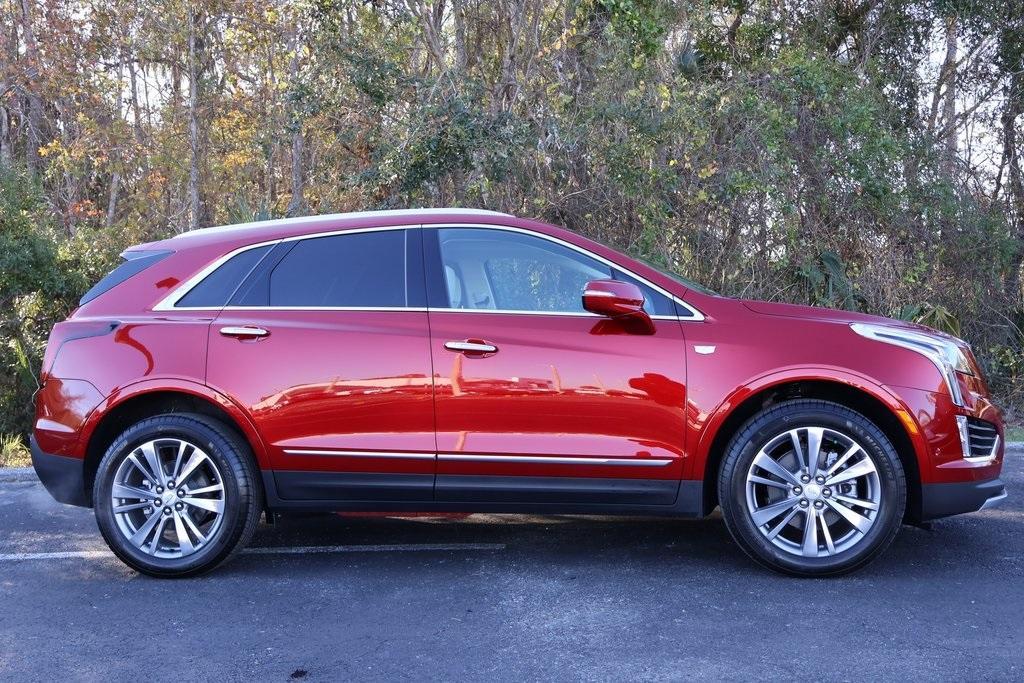 new 2025 Cadillac XT5 car, priced at $60,255