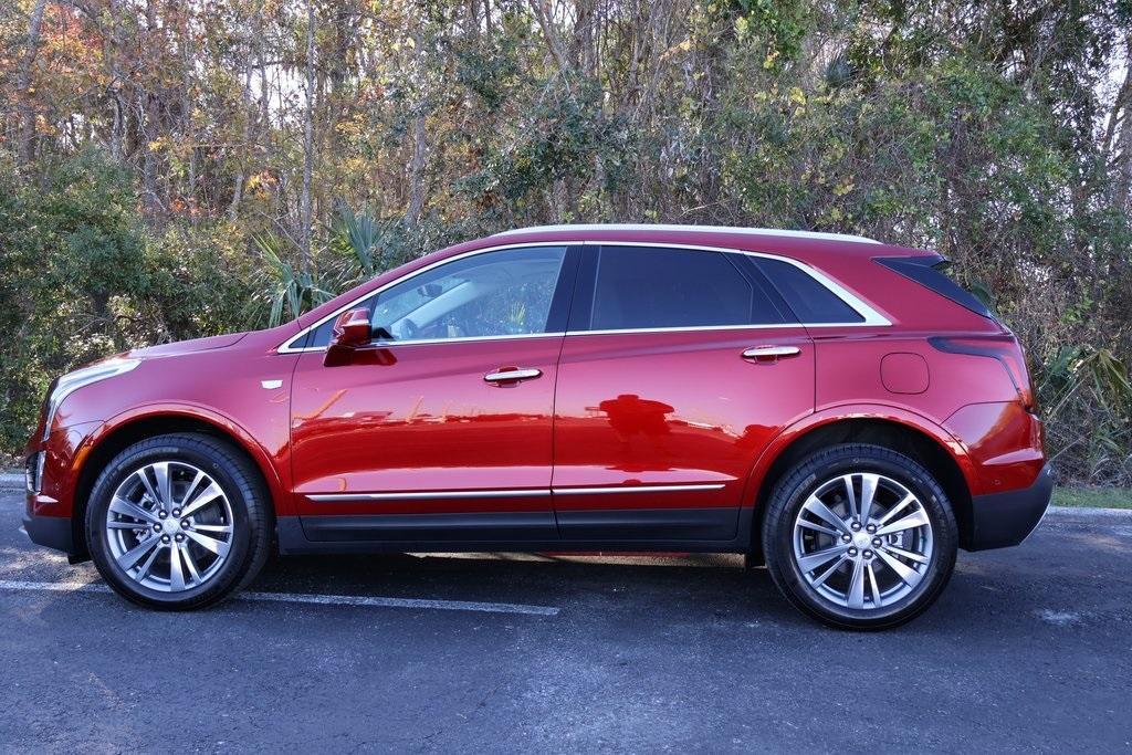 new 2025 Cadillac XT5 car, priced at $60,255