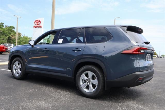 new 2025 Toyota Highlander car, priced at $43,127