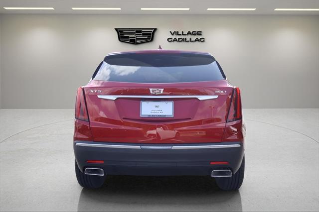 new 2025 Cadillac XT5 car, priced at $45,515