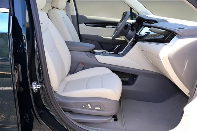 new 2025 Cadillac XT6 car, priced at $60,960