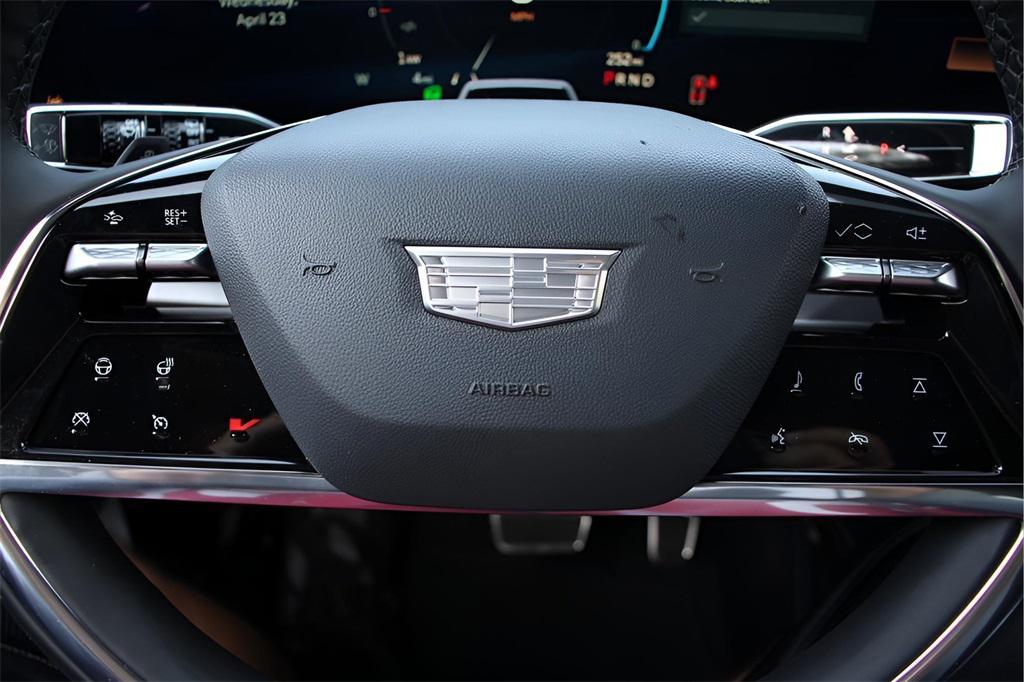 new 2026 Cadillac VISTIQ car, priced at $80,215