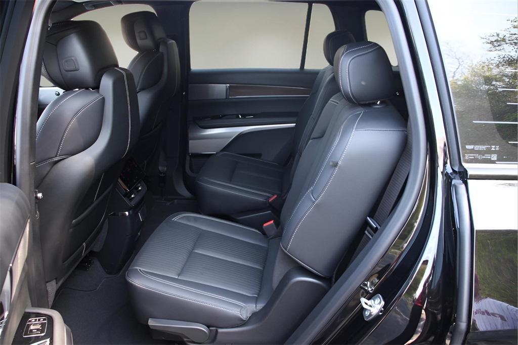 new 2026 Cadillac VISTIQ car, priced at $80,215