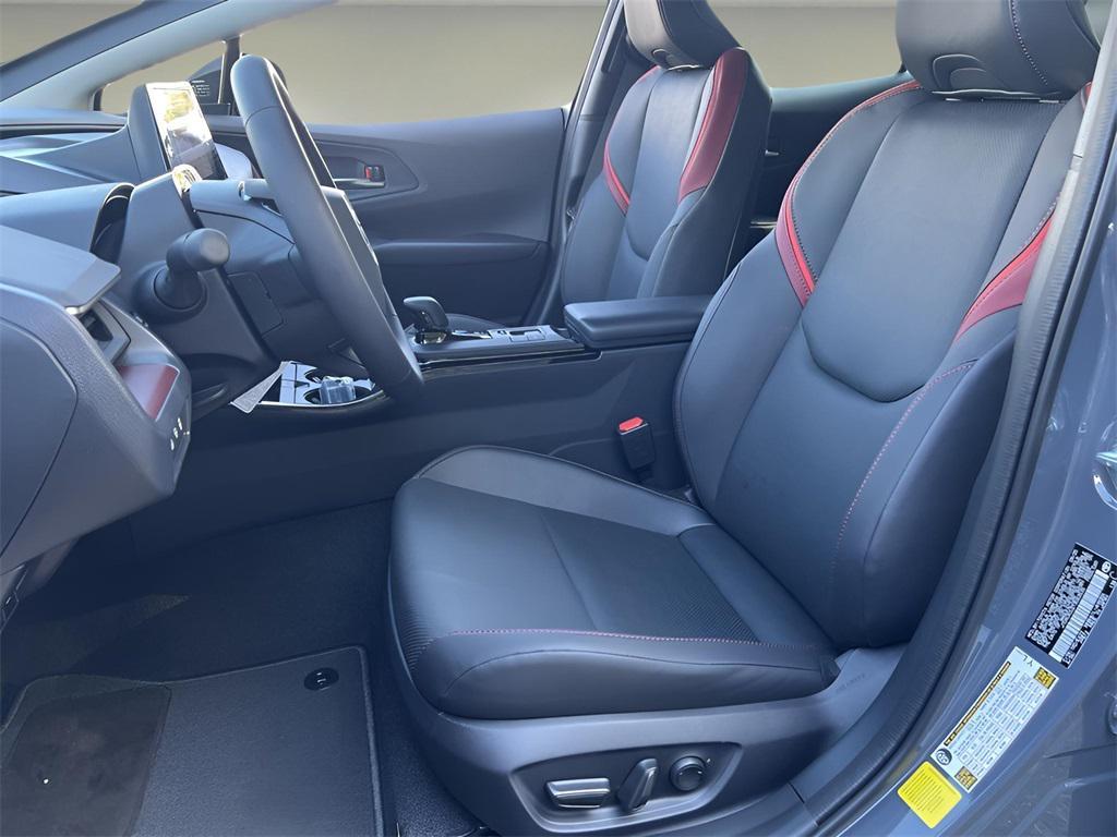 new 2026 Toyota Prius Plug-In Hybrid car, priced at $38,264