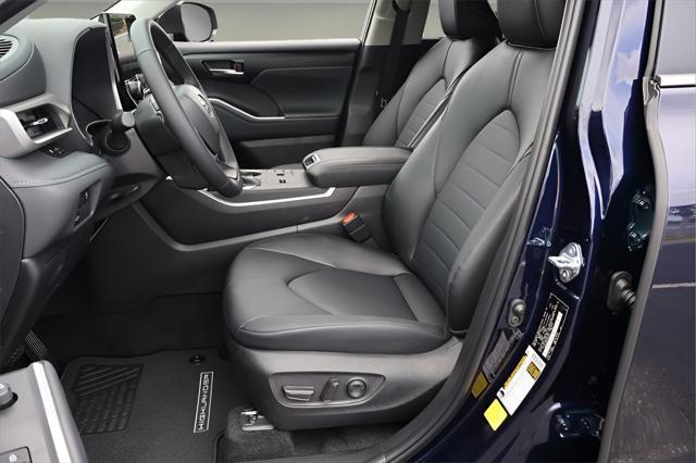 used 2025 Toyota Highlander car, priced at $46,771