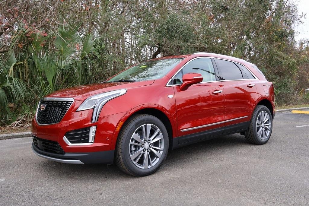 new 2025 Cadillac XT5 car, priced at $58,990