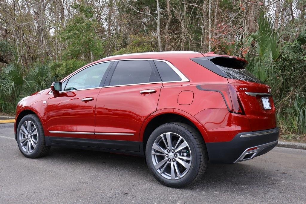 new 2025 Cadillac XT5 car, priced at $58,990