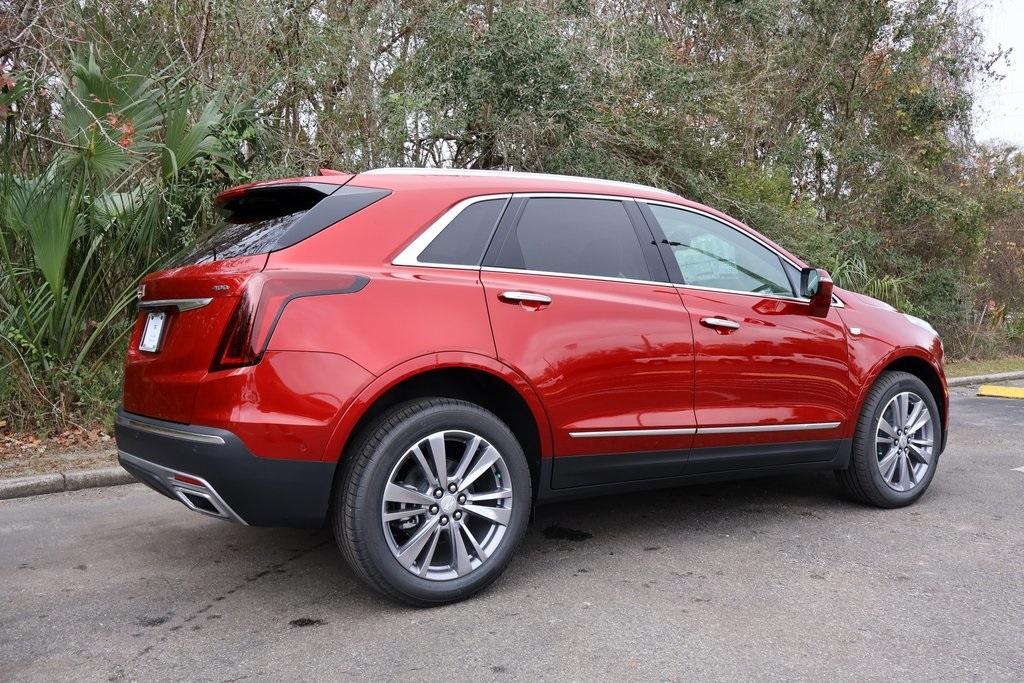 new 2025 Cadillac XT5 car, priced at $58,990