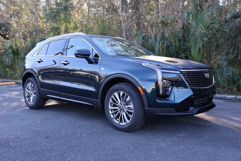 new 2025 Cadillac XT4 car, priced at $42,615