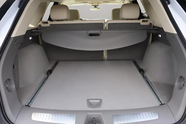 new 2025 Cadillac XT5 car, priced at $52,815