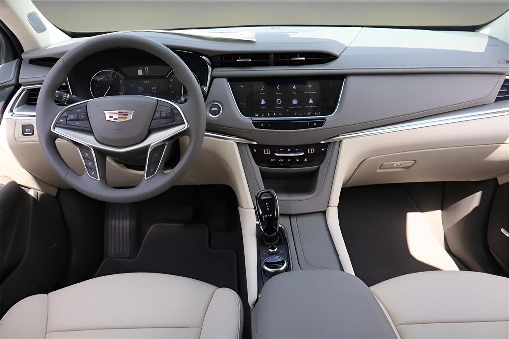 new 2025 Cadillac XT5 car, priced at $52,815