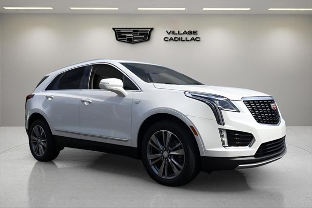 new 2025 Cadillac XT5 car, priced at $52,815