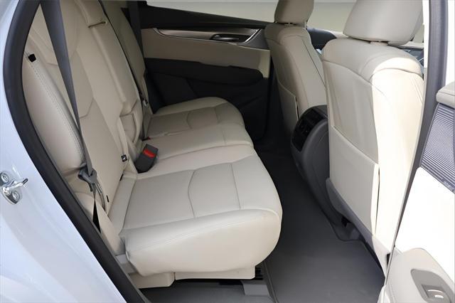 new 2025 Cadillac XT5 car, priced at $52,815