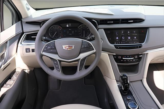 new 2025 Cadillac XT5 car, priced at $52,815