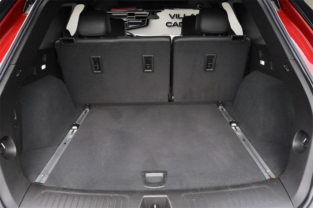 used 2020 Cadillac XT5 car, priced at $25,491