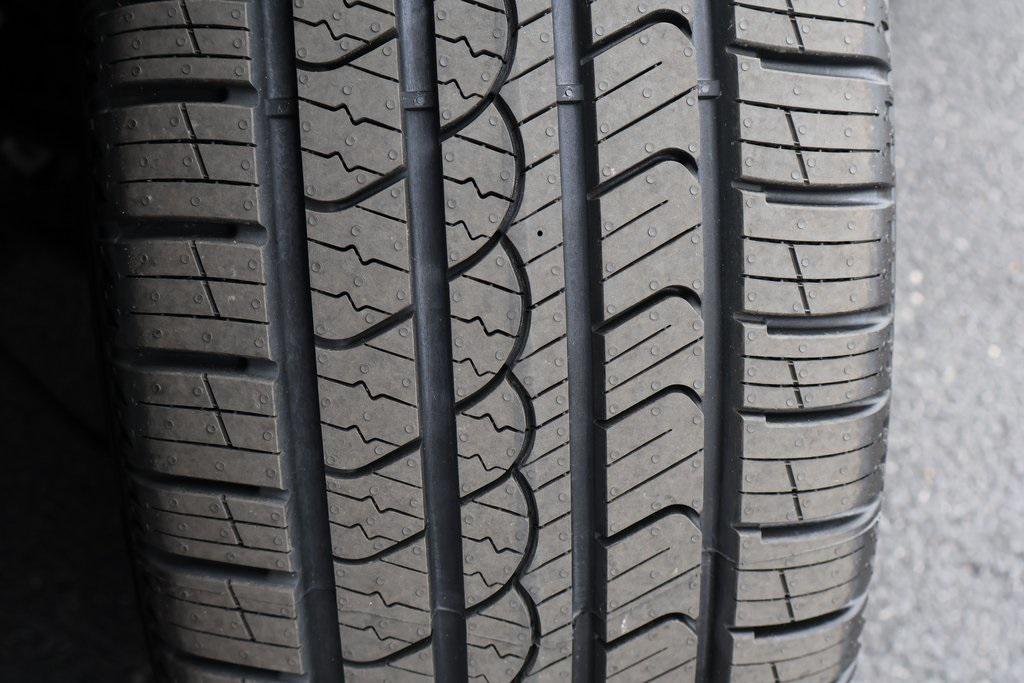 used 2020 Cadillac XT5 car, priced at $25,491