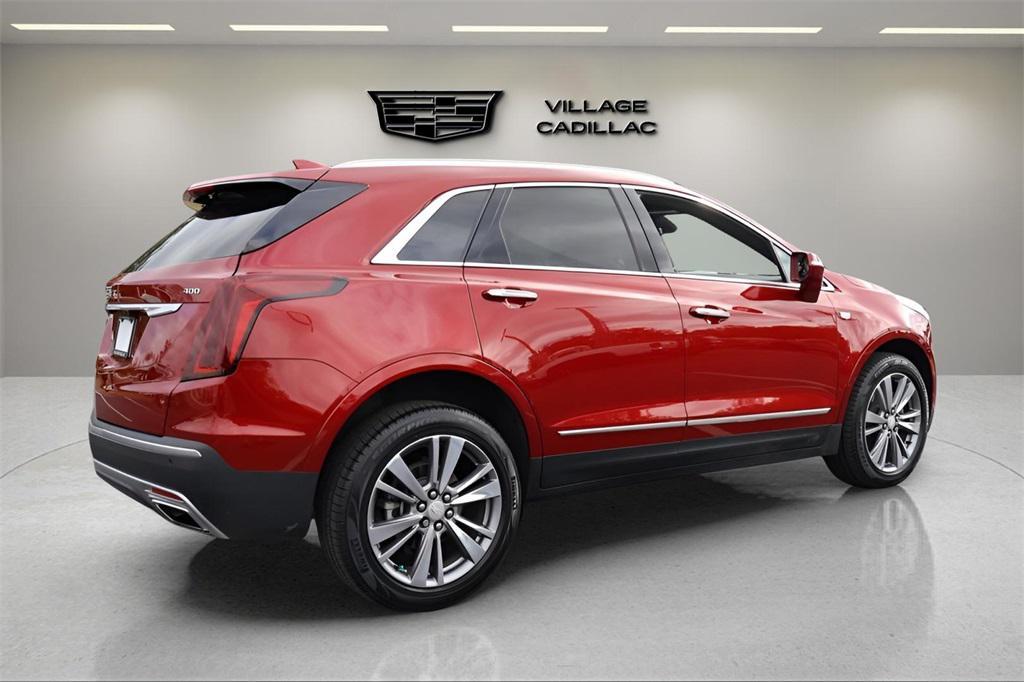 used 2020 Cadillac XT5 car, priced at $25,491