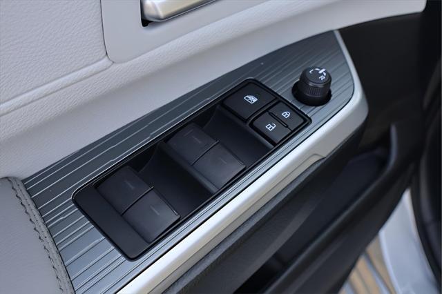 new 2025 Toyota Sienna car, priced at $48,987