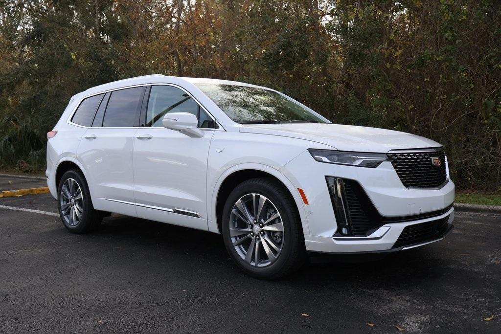 new 2025 Cadillac XT6 car, priced at $63,610