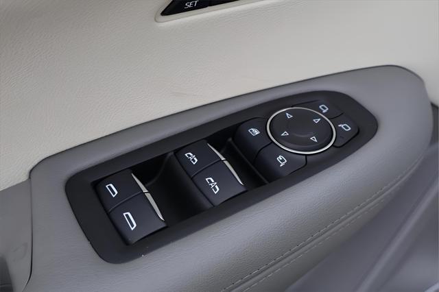 new 2025 Cadillac XT6 car, priced at $58,610