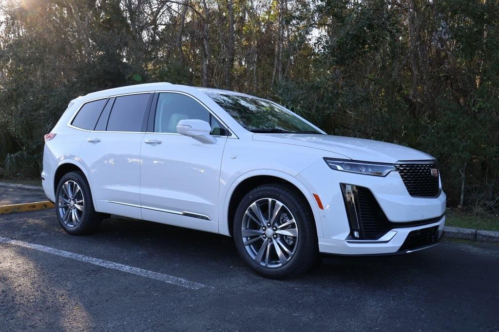 new 2025 Cadillac XT6 car, priced at $61,665