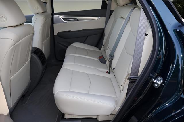 new 2025 Cadillac XT5 car, priced at $51,215