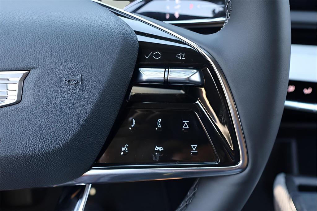 new 2025 Cadillac OPTIQ car, priced at $56,514