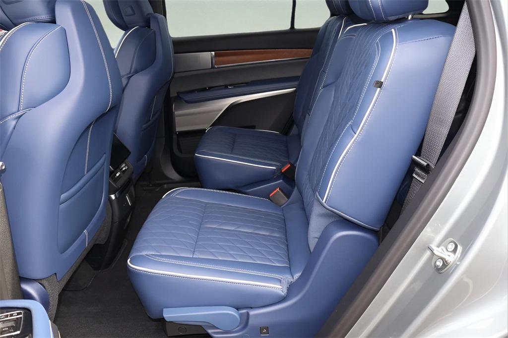 new 2026 Cadillac VISTIQ car, priced at $93,590