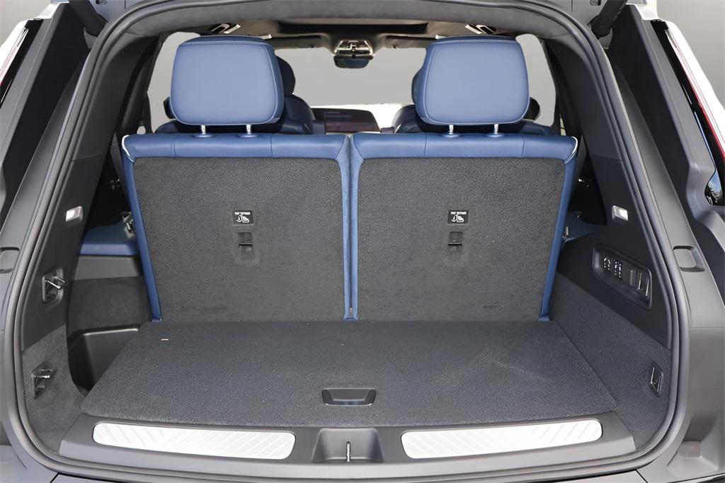 new 2026 Cadillac VISTIQ car, priced at $93,590