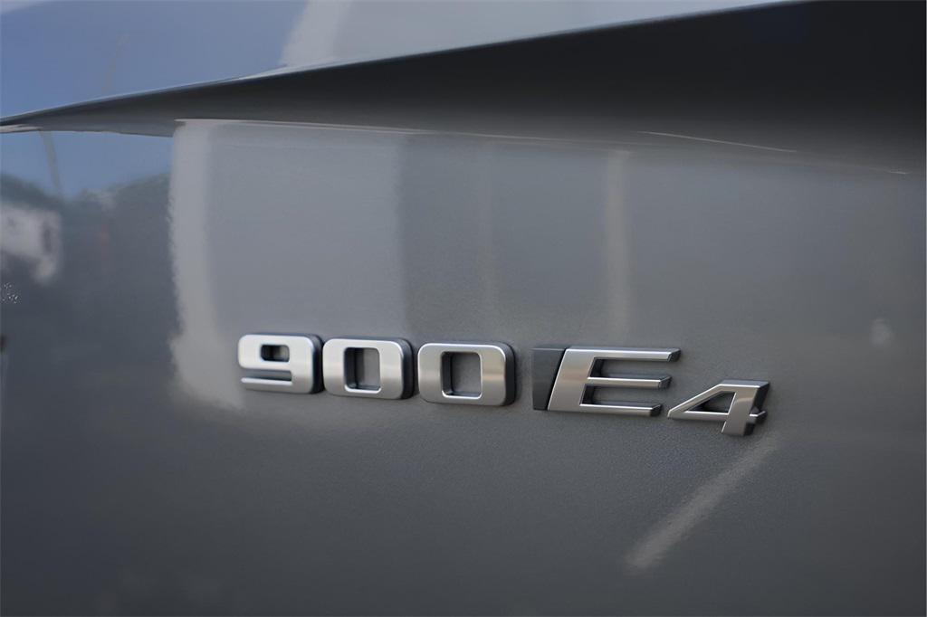 new 2026 Cadillac VISTIQ car, priced at $93,590