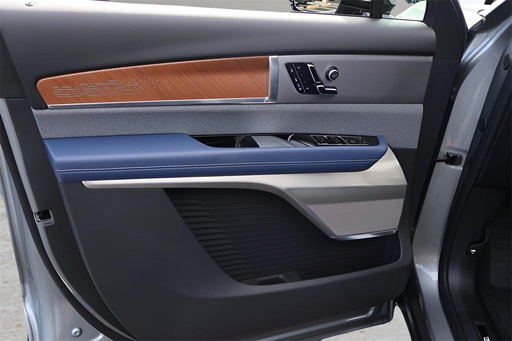 new 2026 Cadillac VISTIQ car, priced at $93,590