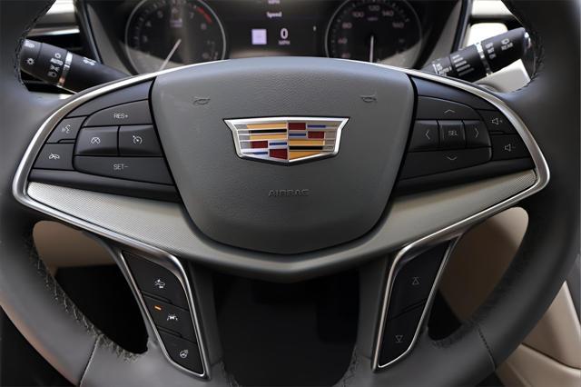 used 2025 Cadillac XT5 car, priced at $51,994