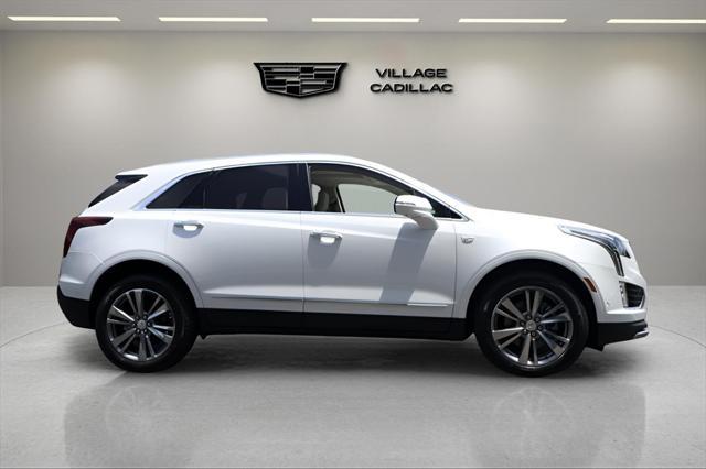 used 2025 Cadillac XT5 car, priced at $51,994
