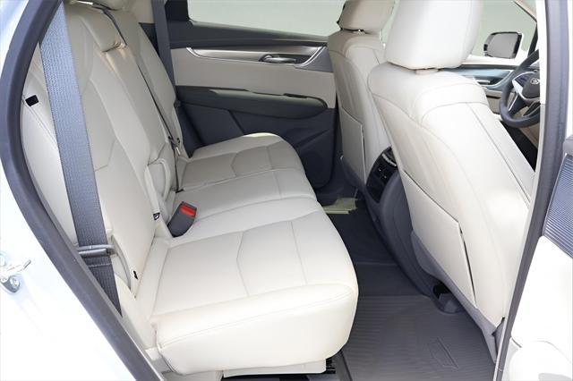 used 2025 Cadillac XT5 car, priced at $51,994